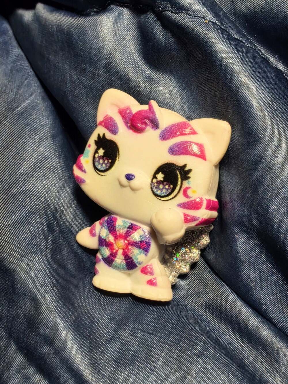 Hatchimals Colleggtible Peppermint Tigrette Cosmic Candy Figure Discontinued